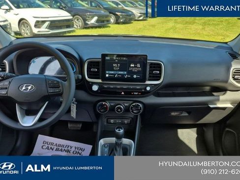 New 2026 Hyundai Venue SE FWD image 22