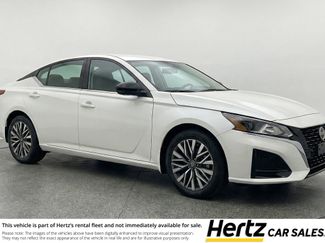 Used 2025 Nissan Altima 2.5 SV video 1