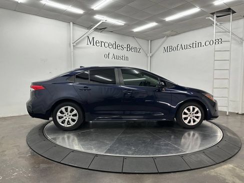 Used 2022 Toyota Corolla LE FWD image 8