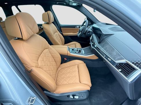 New 2026 BMW X5 xDrive40i w/ M Sport Package AWD/4WD image 19