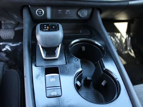 Used 2023 Nissan Rogue SV FWD image 14