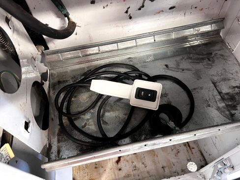 Used 2017 Ford F250 XL w/ Power Equipment Group image 8