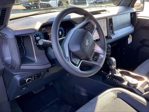New 2025 Ford Bronco 4-Door image 6