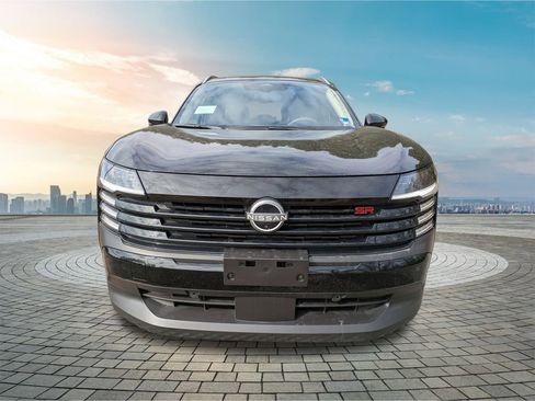 New 2026 Nissan Kicks SR image 9