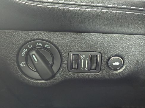 Used 2021 Dodge Challenger SRT Hellcat w/ Plus Package image 41