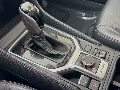 Used 2019 Subaru Forester Limited image 16