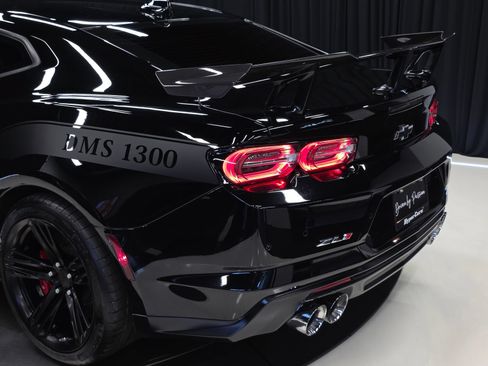 Used 2021 Chevrolet Camaro ZL1 RWD image 62