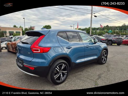 Used 2024 Volvo XC40 B5 Core AWD/4WD image 8
