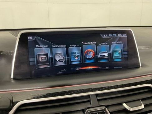 Used 2016 BMW 750i xDrive AWD/4WD image 13