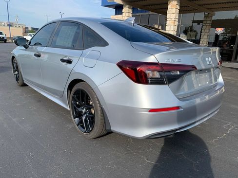 Used 2025 Honda Civic Sport image 6
