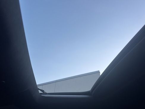 Used 2025 GMC Sierra 1500 Denali Ultimate image 38