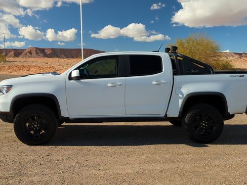 Used 2022 Chevrolet Colorado ZR2 w/ ZR2 Dusk Special Edition image 7
