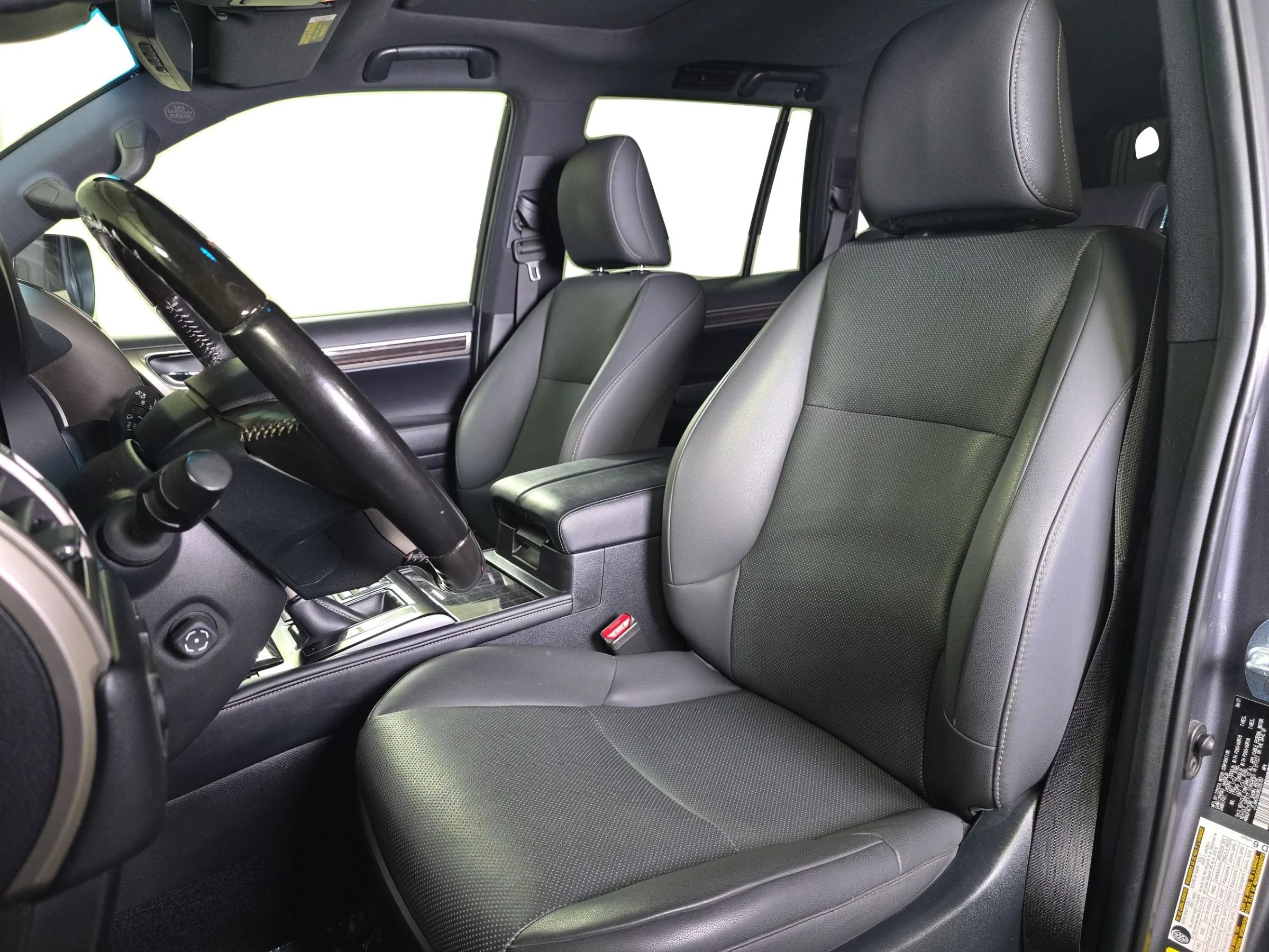 Used 2021 Lexus GX 460 Premium w/ Premium Package AWD/4WD image 9