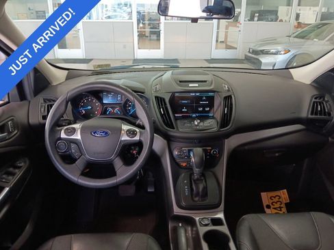 Used 2015 Ford Escape SE w/ SE Chrome Package FWD image 5