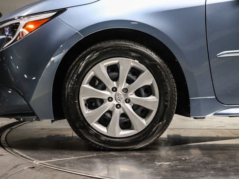 Certified 2025 Toyota Corolla LE FWD image 10