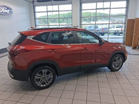 Used 2023 Kia Seltos S w/ Navigation Package FWD image 20