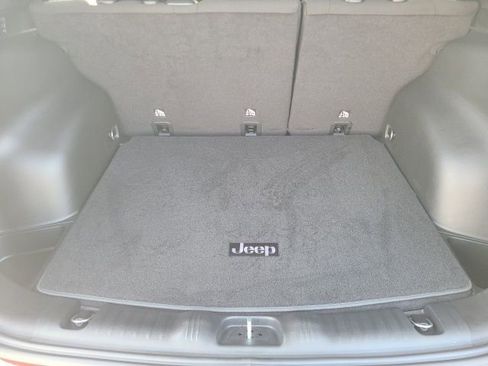 Used 2025 Jeep Compass Sport image 20