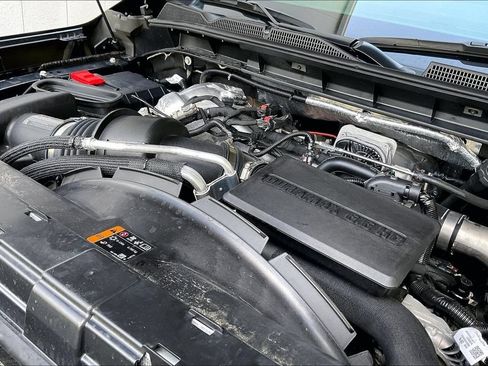 Used 2025 GMC Sierra 2500 AT4 w/ AT4 Premium Plus Package AWD/4WD image 28