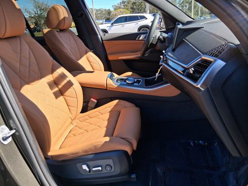 New 2026 BMW X5 xDrive50e w/ M Sport Package image 17