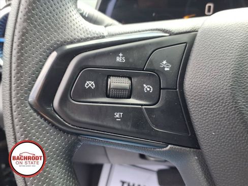 Used 2025 Chevrolet Trax LT FWD image 19