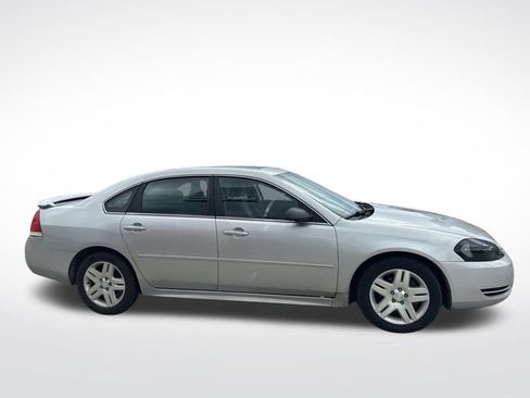 Used 2009 Chevrolet Impala LT w/ Sun and Wheel Package FWD image 5