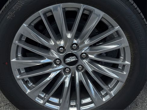 New 2026 Cadillac Escalade Luxury image 13