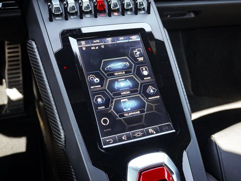 Used 2020 Lamborghini Huracan EVO AWD/4WD image 21