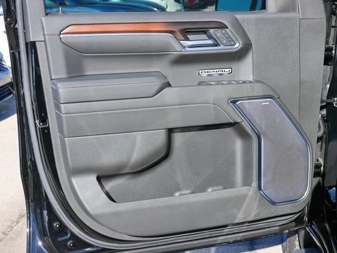 New 2026 GMC Sierra 1500 Denali w/ Technology Package image 9