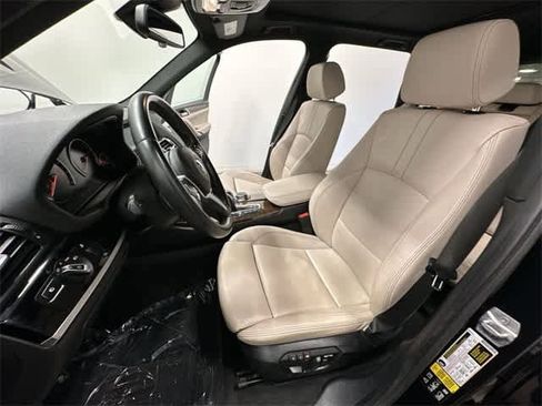 Used 2017 BMW X3 xDrive28i image 18