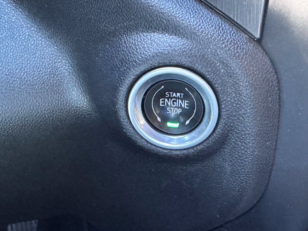 Used 2022 GMC Sierra 2500 AT4 w/ AT4 Preferred Package AWD/4WD image 8
