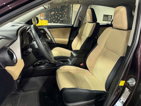 Used 2016 Toyota RAV4 XLE AWD/4WD image 15