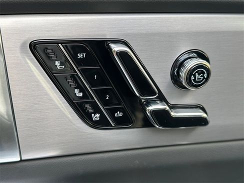 New 2026 Cadillac Vistiq Sport image 23