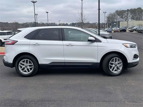 Used 2024 Ford Edge SEL image 2