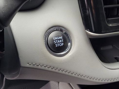 Certified 2022 Toyota Highlander LE image 19