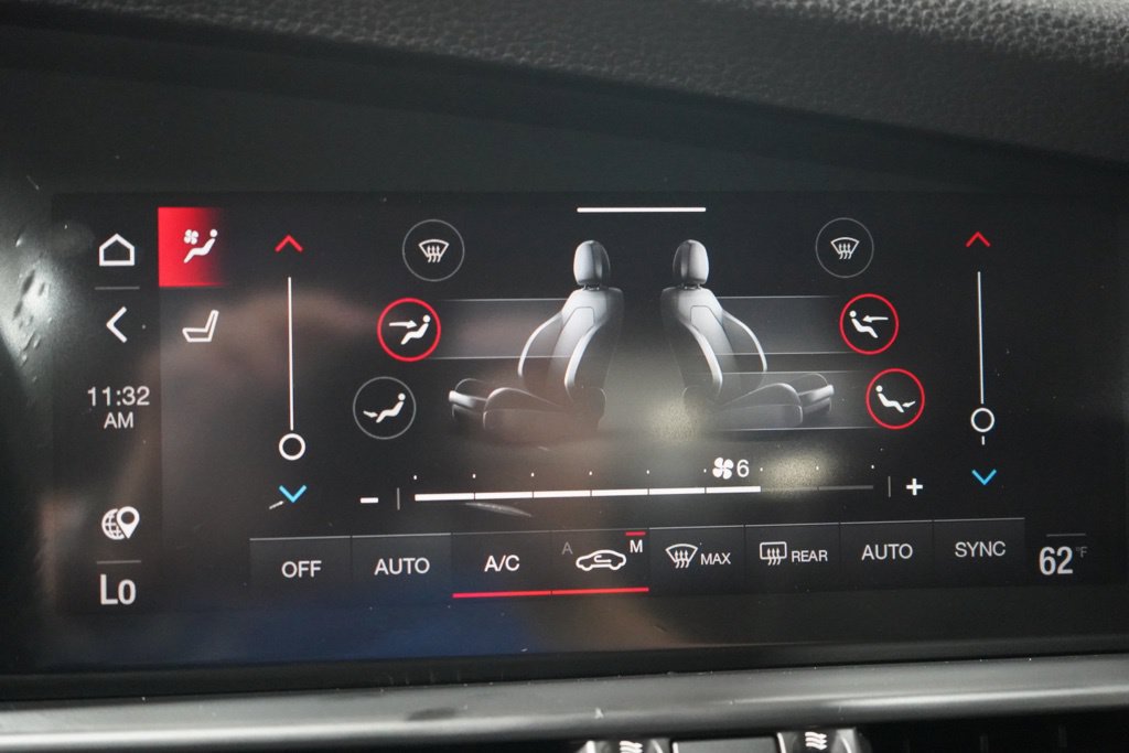 Used 2022 Alfa Romeo Giulia Veloce RWD image 26