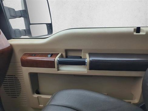 Used 2015 Ford F250 King Ranch image 27