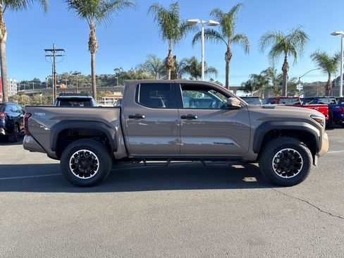 New 2026 Toyota Tacoma TRD Off-Road image 6
