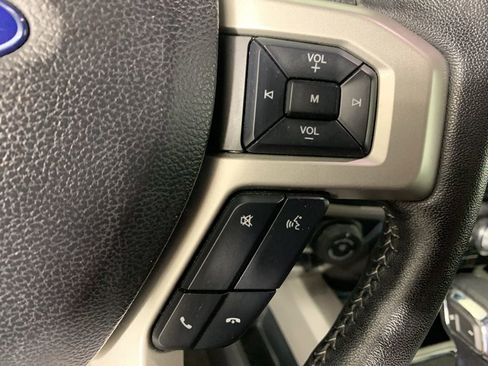 Used 2019 Ford F150 Lariat w/ Equipment Group 502A Luxury image 22