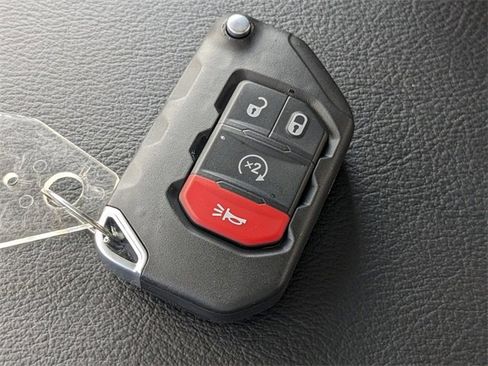 New 2025 Jeep Gladiator Sport image 28