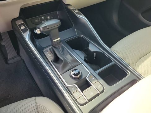 Used 2025 Kia Sorento S FWD image 27