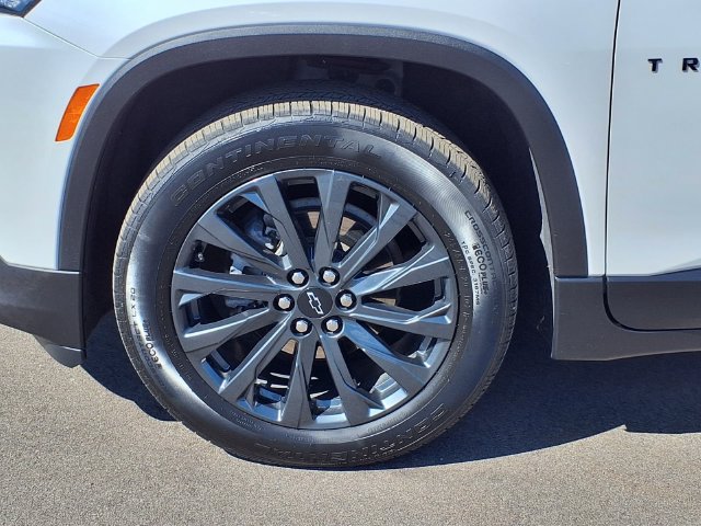 Used 2023 Chevrolet Traverse RS AWD/4WD image 32