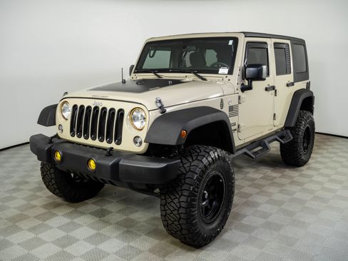 Used 2018 Jeep Wrangler Unlimited Sport w/ Connectivity Group AWD/4WD image 1