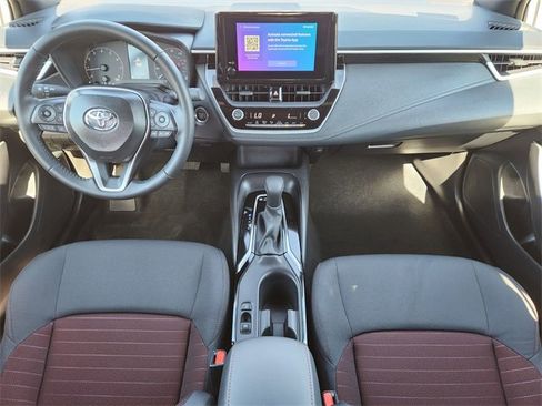 Certified 2025 Toyota Corolla SE image 19