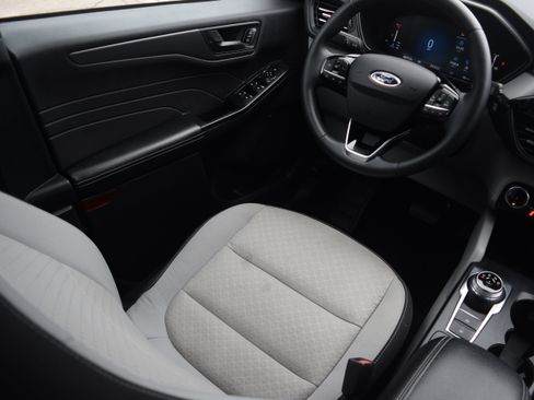 Used 2024 Ford Escape Active image 2