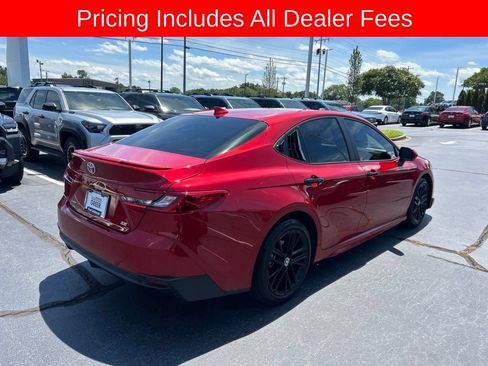 Used 2025 Toyota Camry SE FWD image 16