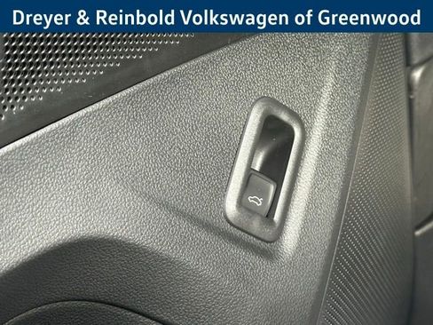 New 2026 Volkswagen Tiguan SE R-Line image 28