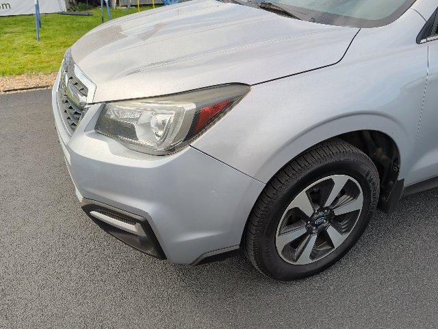 Used 2018 Subaru Forester 2.5i Limited AWD/4WD image 15