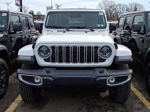 New 2026 Jeep Wrangler Unlimited Sahara w/ Technology Group AWD/4WD image 2