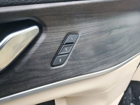 New 2025 Jeep Grand Cherokee L Limited AWD/4WD image 9