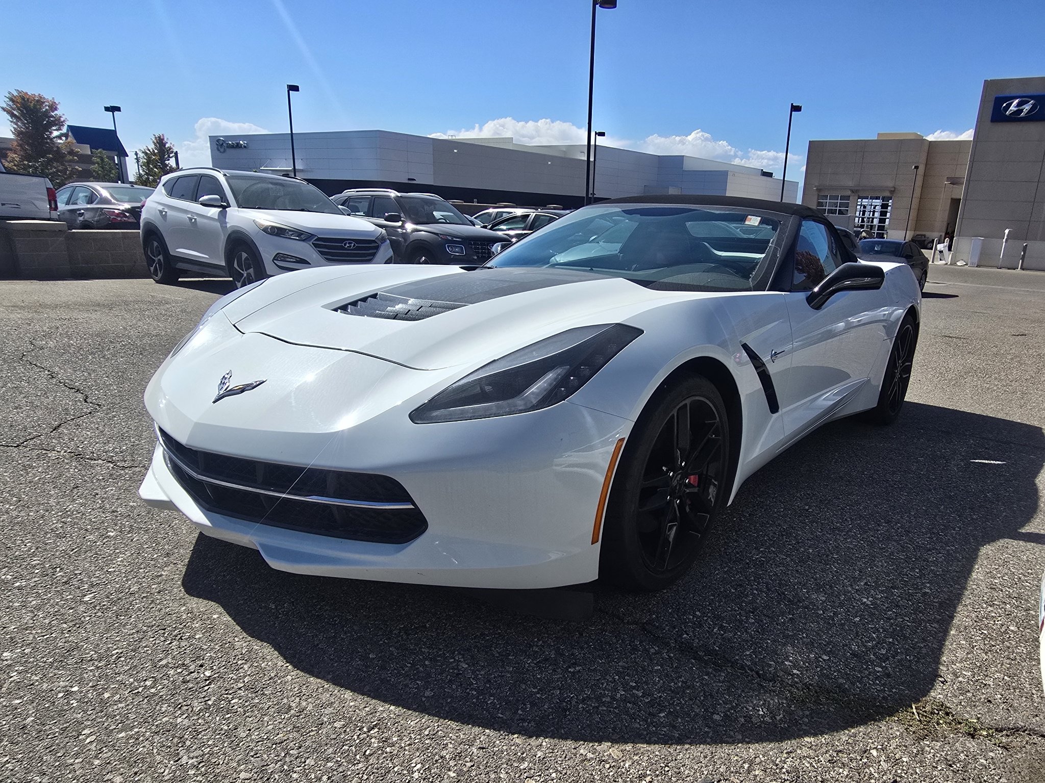 Used 2016 Chevrolet Corvette Stingray Convertible w/ Battery Protection Package RWD image 1